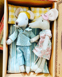 Maileg Mum and Dad in Cigar Box SS 21 *Last one*