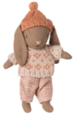 Knitted Maileg micro bunny wearing a sweater and hat on a white background