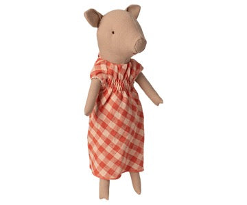 Maileg pig in dress