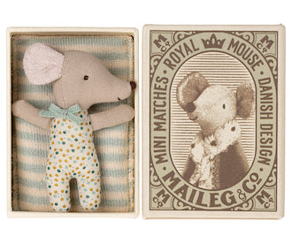 Sleepy/wakey baby mouse in matchbox - Blue